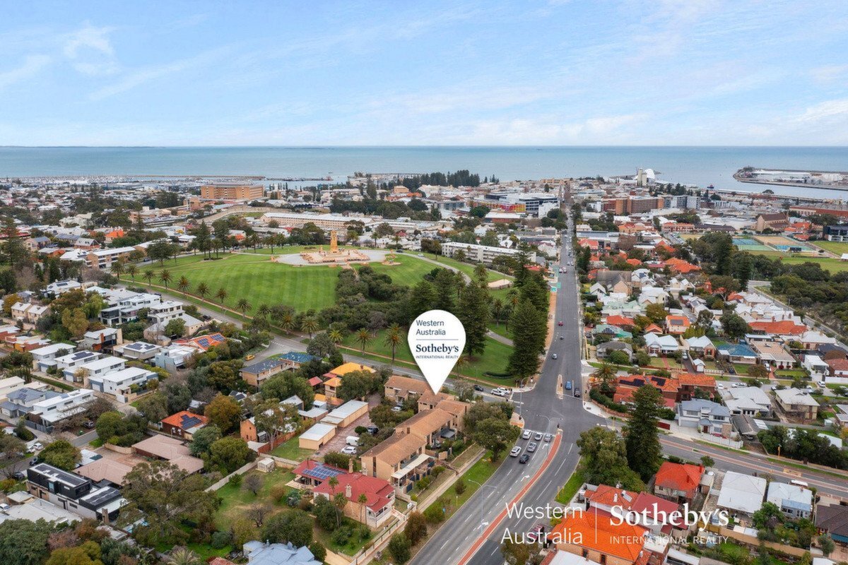 14/4 Swanbourne Street, Fremantle WA 6160