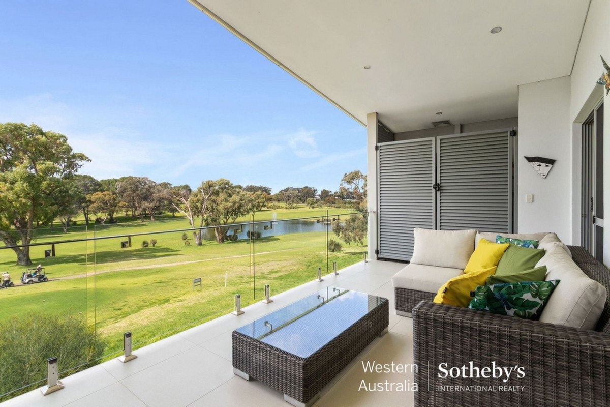 2/140 St Andrews Drive, Yanchep WA 6035